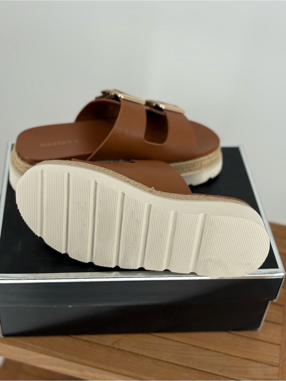 New madden girl Brown Buckle Platform Slide Sandals size 7 - Picture 4 of 5